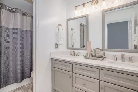 326 E Castlebury Cir, Saline, MI 48176 photo 31