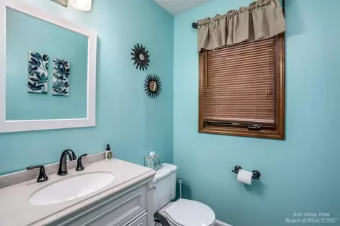 8951 Buchanan Rd, Brighton, MI 48116 photo 4