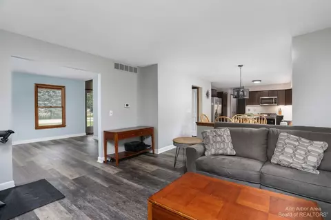 8951 Buchanan Rd, Brighton, MI 48116 photo 8