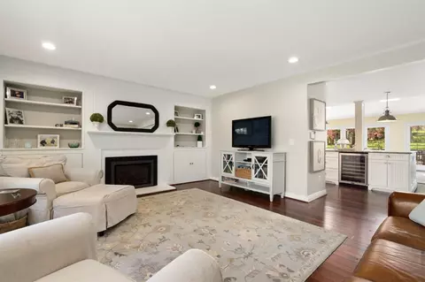 2321 Devonshire Rd, Ann Arbor, MI 48104 photo 7