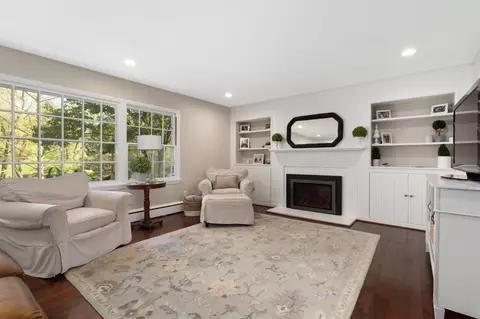2321 Devonshire Rd, Ann Arbor, MI 48104 photo 8