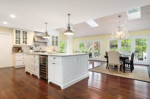 2321 Devonshire Rd, Ann Arbor, MI 48104 photo 13