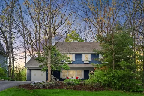 2321 Devonshire Rd, Ann Arbor, MI 48104 photo 2