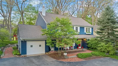 2321 Devonshire Rd, Ann Arbor, MI 48104 photo 4
