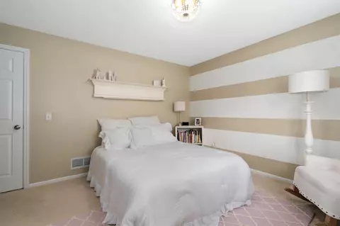 2321 Devonshire Rd, Ann Arbor, MI 48104 photo 33