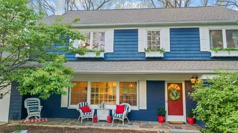 2321 Devonshire Rd, Ann Arbor, MI 48104 photo 6