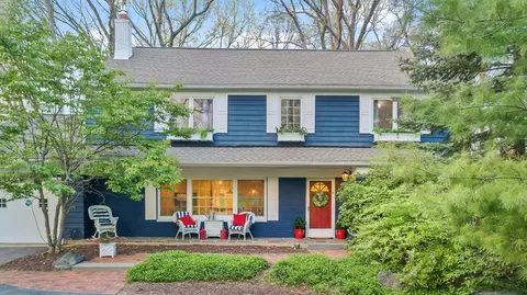 2321 Devonshire Rd, Ann Arbor, MI 48104 photo 1