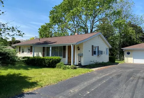 505 Orchard Ln, Tecumseh, MI 49286 photo 1