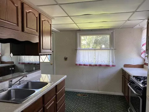505 Orchard Ln, Tecumseh, MI 49286 photo 9