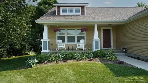 767 Pemberton Ln, Jackson, MI 49203 photo 2