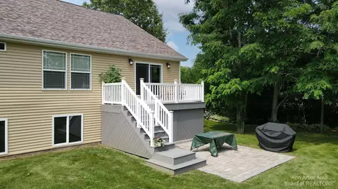 767 Pemberton Ln, Jackson, MI 49203 photo 38
