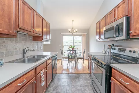 161 Commons Cir, Saline, MI 48176 photo 15