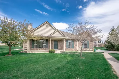 161 Commons Cir, Saline, MI 48176 photo 1