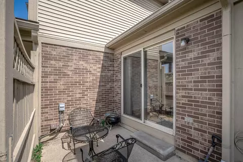 161 Commons Cir, Saline, MI 48176 photo 64
