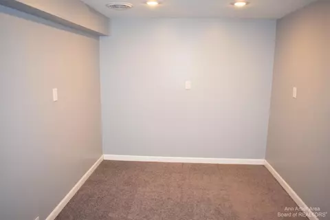 402 Outer Dr, Tecumseh, MI 49286 photo 22