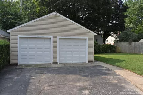 402 Outer Dr, Tecumseh, MI 49286 photo 31
