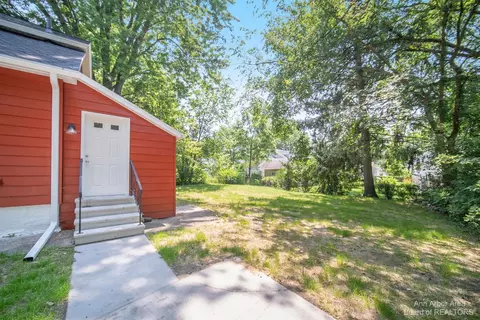 511 E Ganson St, Jackson, MI 49201 photo 5