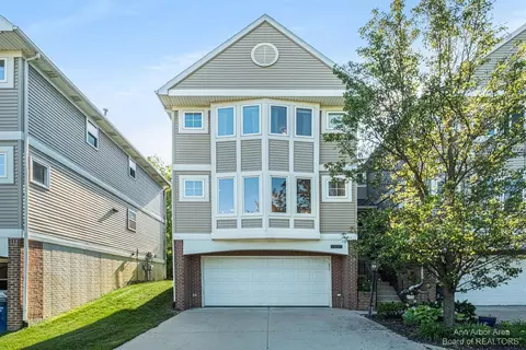 1736 S Maple Rd, Ann Arbor, MI 48103 photo 1