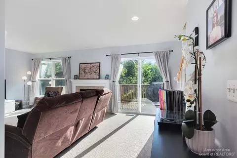 1736 S Maple Rd, Ann Arbor, MI 48103 photo 13
