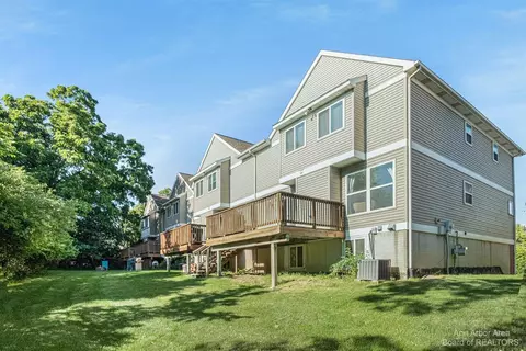 1736 S Maple Rd, Ann Arbor, MI 48103 photo 23