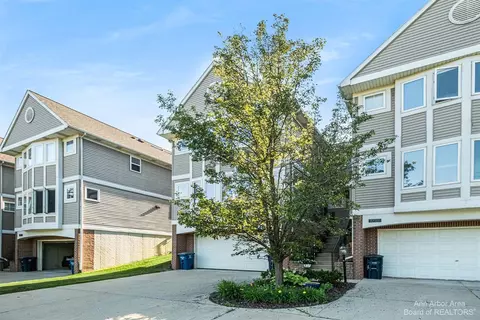 1736 S Maple Rd, Ann Arbor, MI 48103 photo 3