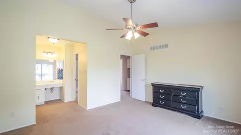 3473 Burbank, Ann Arbor, MI 48105 photo 37