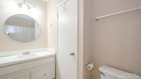 3473 Burbank, Ann Arbor, MI 48105 photo 41