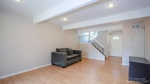 3473 Burbank, Ann Arbor, MI 48105 photo 15