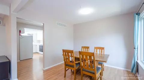 3473 Burbank, Ann Arbor, MI 48105 photo 18