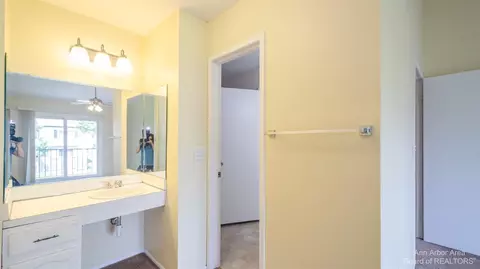 3473 Burbank, Ann Arbor, MI 48105 photo 40