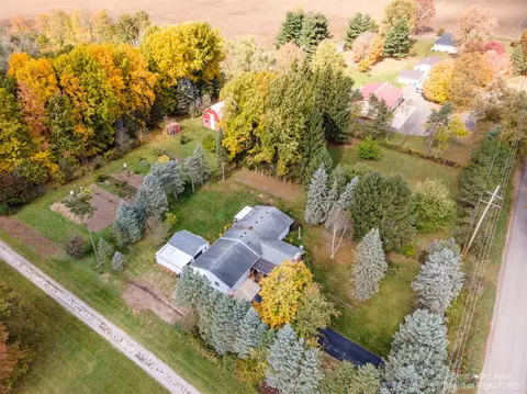 9480 Mckean Rd, Willis, MI 48191 photo 4