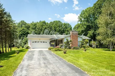 9480 Mckean Rd, Willis, MI 48191 photo 1