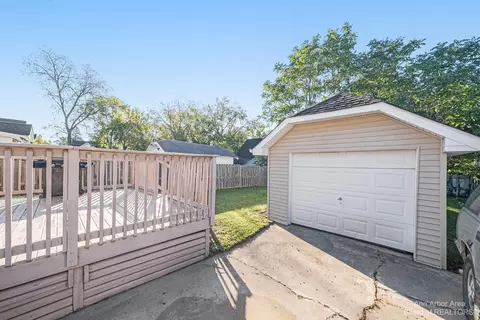 521 Saint Clair Ave, Jackson, MI 49202 photo 20