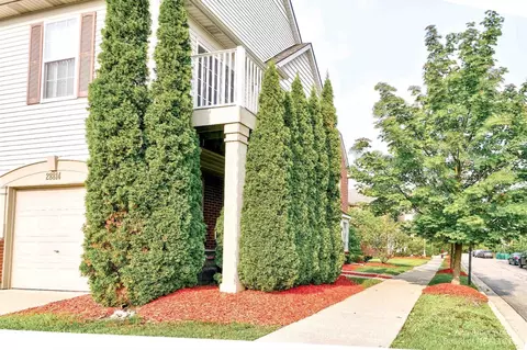 28814 Cullen Dr #6, Romulus, MI 48174 photo 5
