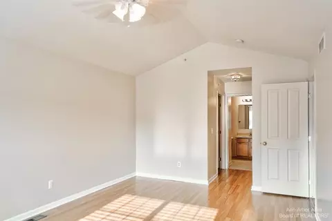 28814 Cullen Dr #6, Romulus, MI 48174 photo 22