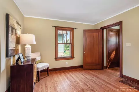 730 S Maple Rd, Ann Arbor, MI 48103 photo 6