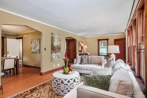 730 S Maple Rd, Ann Arbor, MI 48103 photo 7
