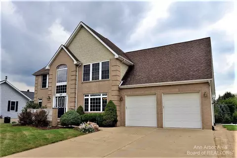 839 Stetson St, Tecumseh, MI 49286 photo 3