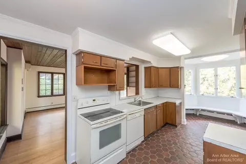 14 Ridgeway St, Ann Arbor, MI 48104 photo 21