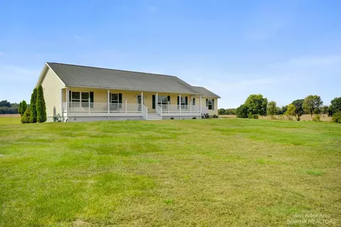 5782 Bradley, Gregory, MI 48137 photo 3