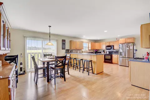 5782 Bradley, Gregory, MI 48137 photo 7