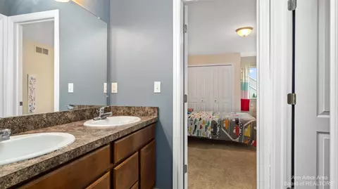 782 Silver Charm Dr, Saline, MI 48176 photo 37