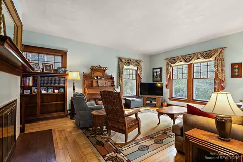 311 4th St, Jackson, MI 49201 photo 7