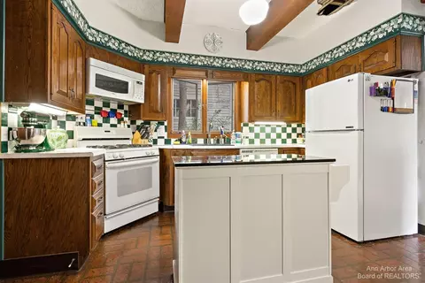 311 4th St, Jackson, MI 49201 photo 17