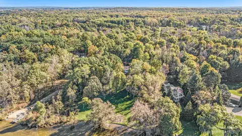 633 N Maxfield Rd, Brighton, MI 48114 photo 48