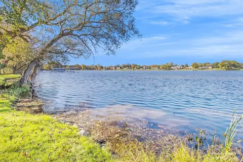 633 N Maxfield Rd, Brighton, MI 48114 photo 4