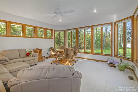 633 N Maxfield Rd, Brighton, MI 48114 photo 21