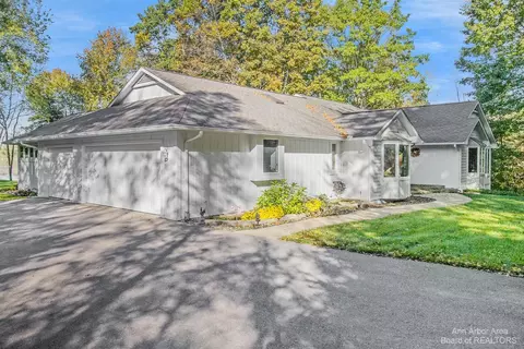 633 N Maxfield Rd, Brighton, MI 48114 photo 45