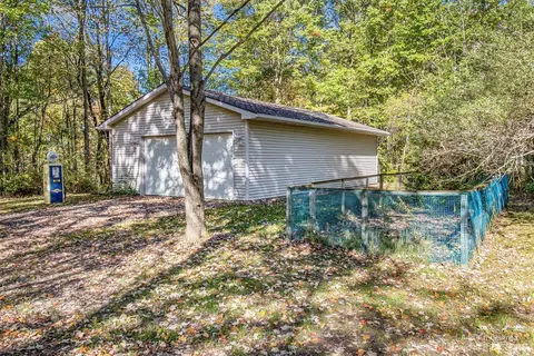 633 N Maxfield Rd, Brighton, MI 48114 photo 36