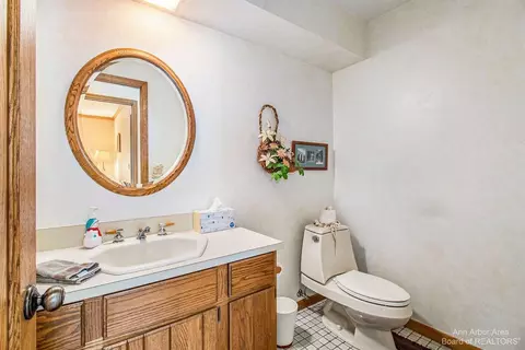 633 N Maxfield Rd, Brighton, MI 48114 photo 24